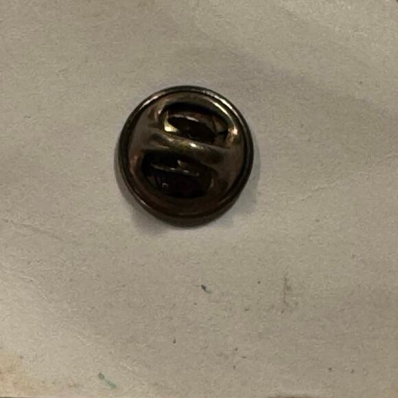 Vtg Red Cross Blood Drop 2 Gallon Donor Pin Gold Plate 1 1/2" Lapel Pin Hat Pin - Picture 2 of 5